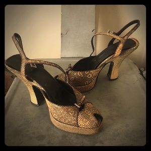 Vintage PRADA leather pumps size 38!